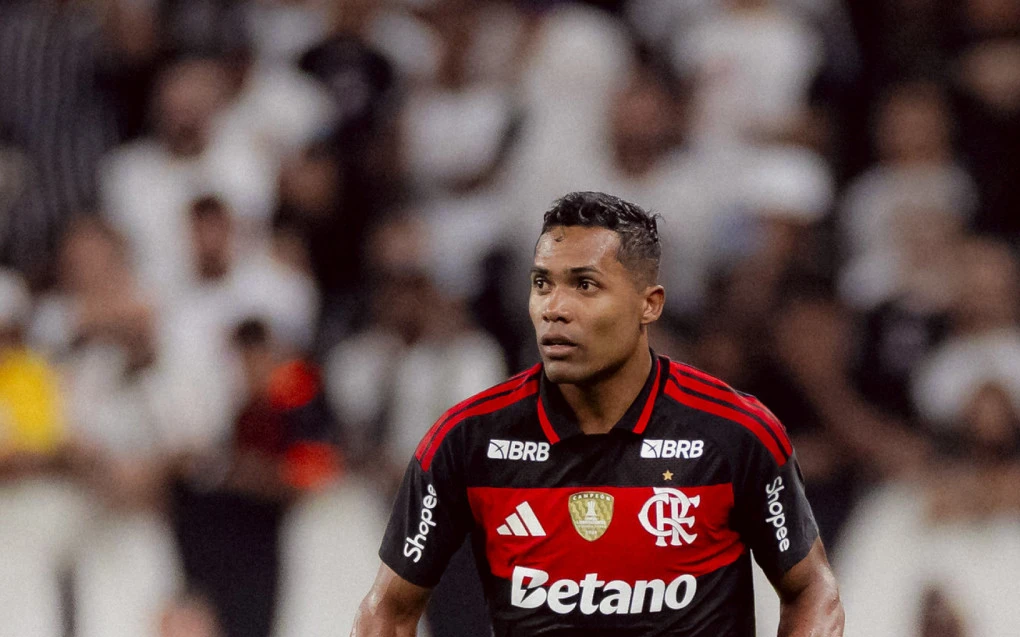 alex-sandro-do-flamengo-é-cortado-da-seleção-por-lesão-ancelotti-convoca-kaiki-do-cruzeiro-1