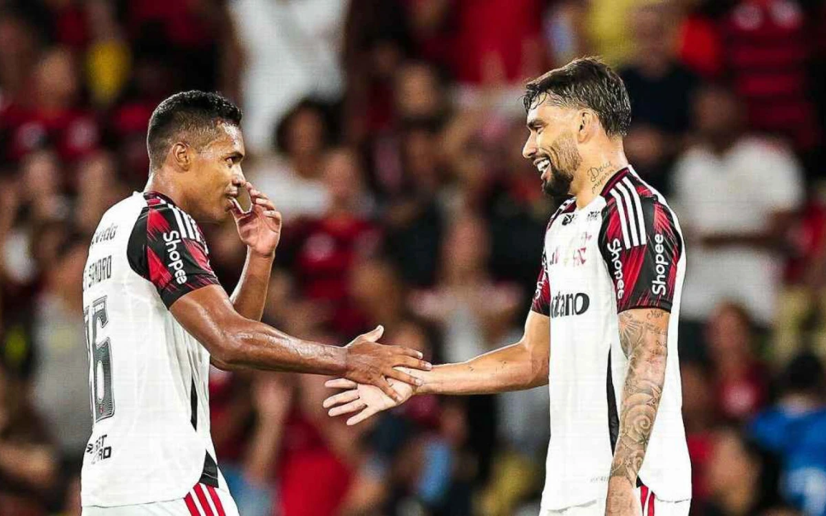 Alex Sandro minimiza protestos após goleada sofrida pelo Flamengo