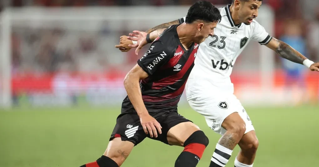 Felipe Melo defende elenco do Botafogo após goleada: “não tem jogadores vagabundos”