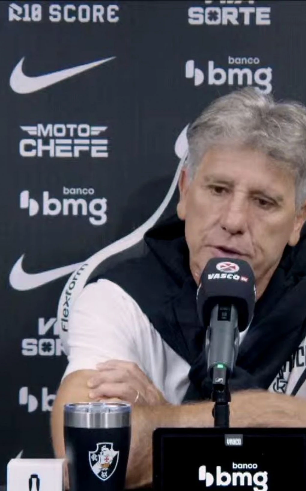 após-virada-do-vasco-renato-revela-como-foi-o-papo-com-o-grupo-durante-o-intervalo-1