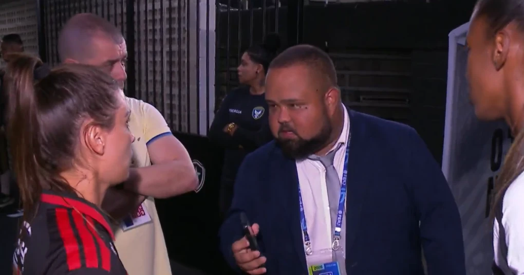 arbitragem-fica-presa-no-trânsito-e-atrasa-jogo-do-brasileirão-feminino-1