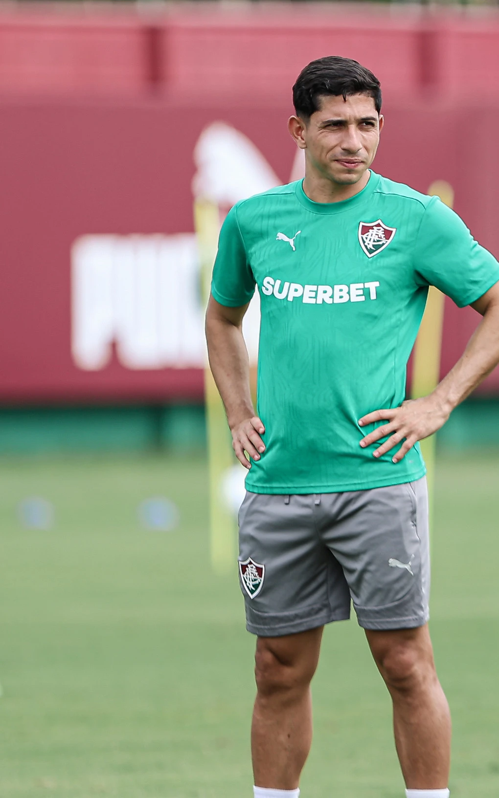 ausente-de-treinos-com-o-grupo-savarino-vira-dúvida-para-encarar-o-corinthians-1