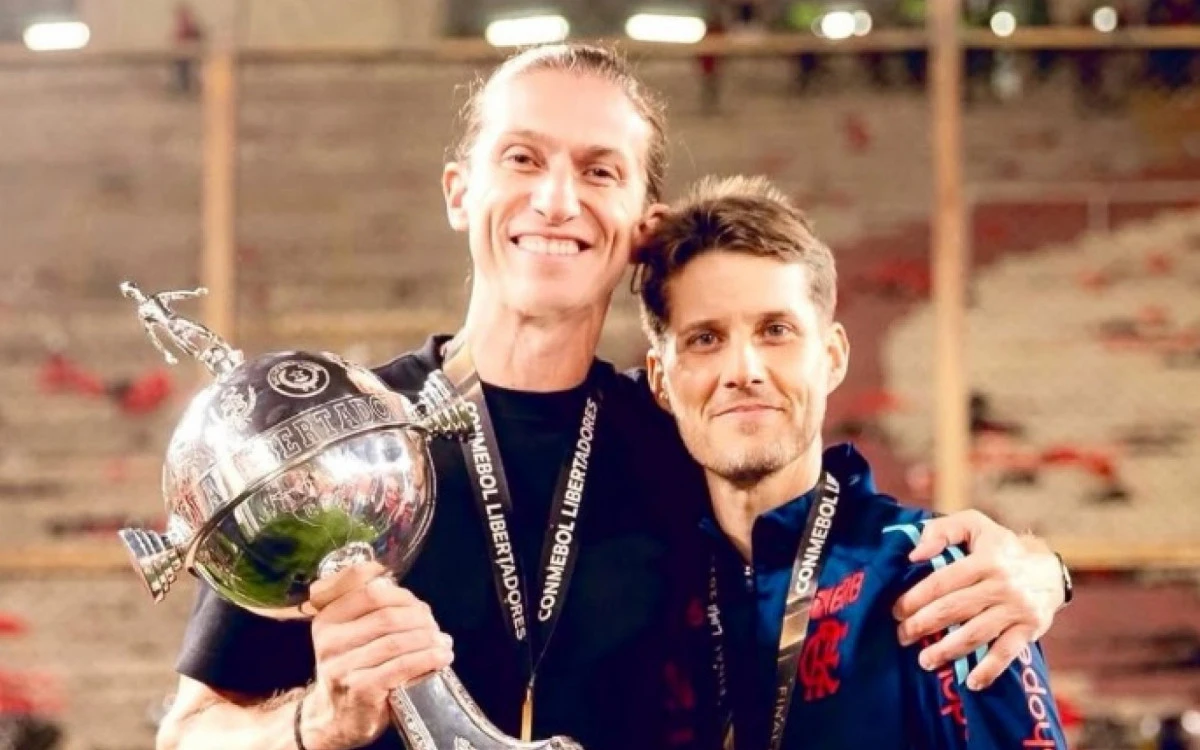 auxiliar-de-filipe-luís-se-declara-ao-flamengo-volto-com-exame-de-sangue-totalmente-rubronegro-1