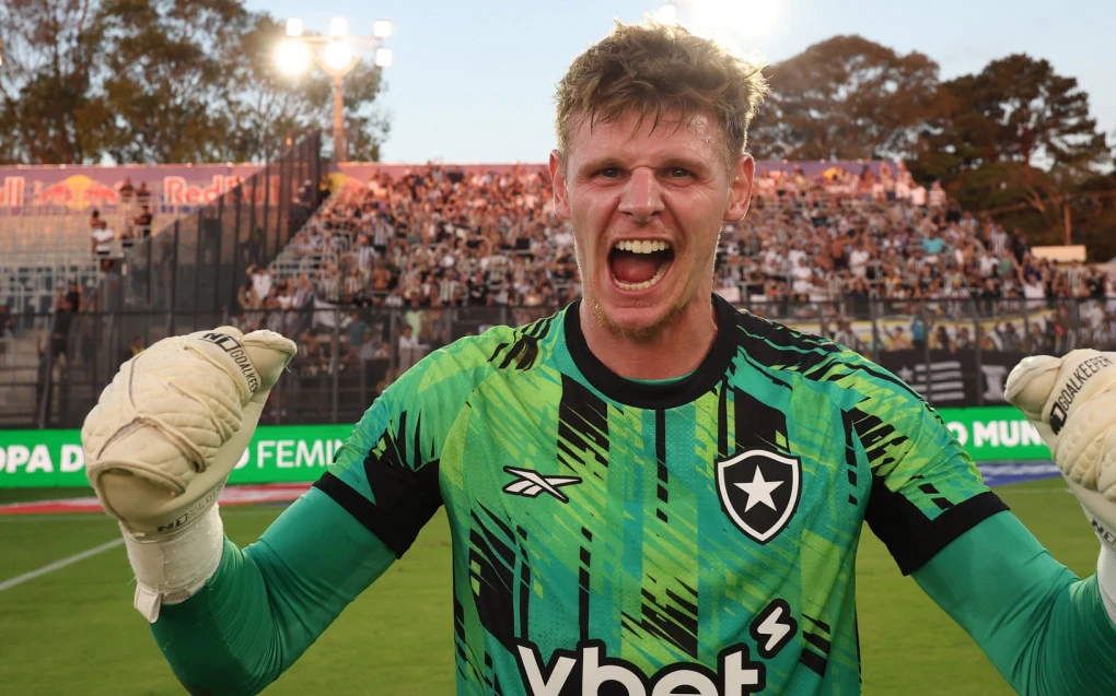 Raul brilha e faz Botafogo adiar busca por novo goleiro