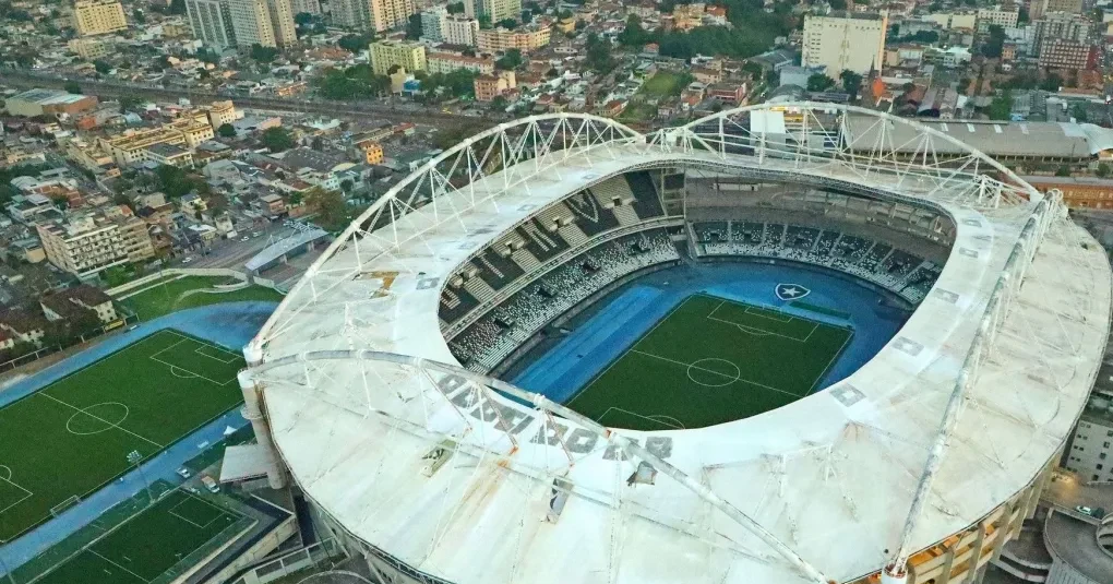 botafogo-x-flamengo-escalações-e-onde-assistir-ao-clássico-do-brasileirão-1