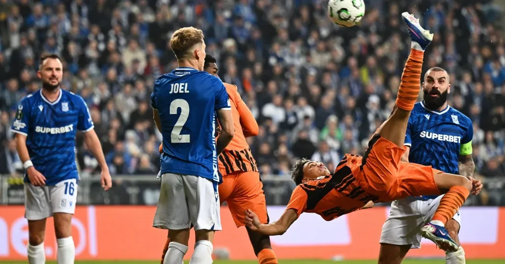 Isaque faz golaço de bicicleta e brasileiros comandam vitória do Shakhtar na Conference League