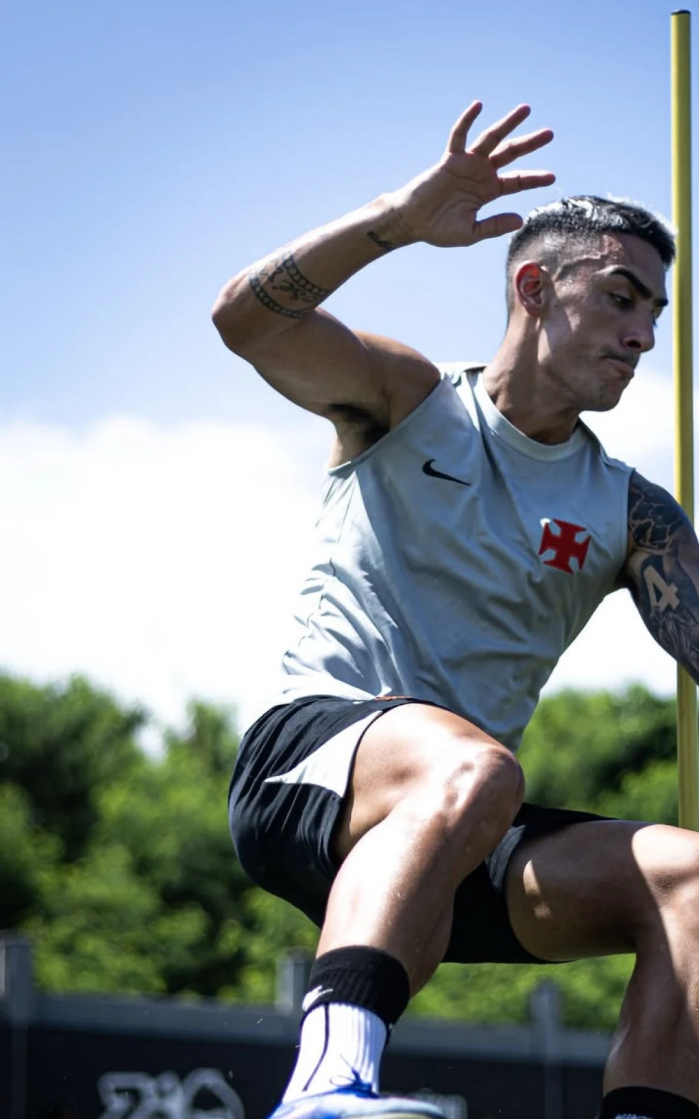 Convocação de Puma Rodríguez pela seleção uruguaia pode tirar atacante do Vasco contra o Coritiba