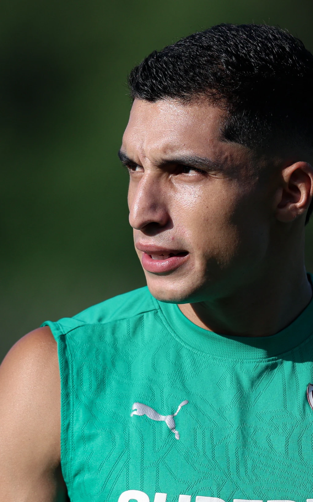 em-baixa-serna-pode-ter-oportunidade-contra-o-corinthians-para-dar-voltar-por-cima-no-fluminense-1