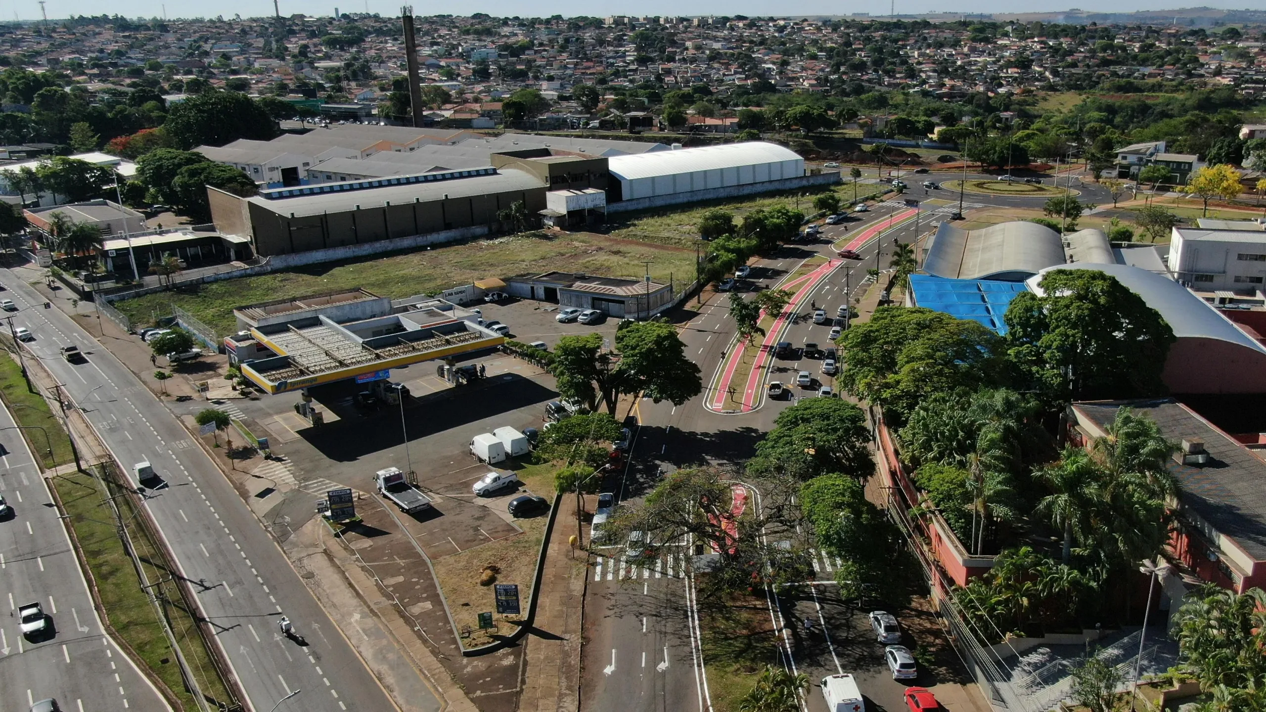 flamengo-monitora-calleri-e-pode-investir-r-183-milhões-em-novo-centroavante-2