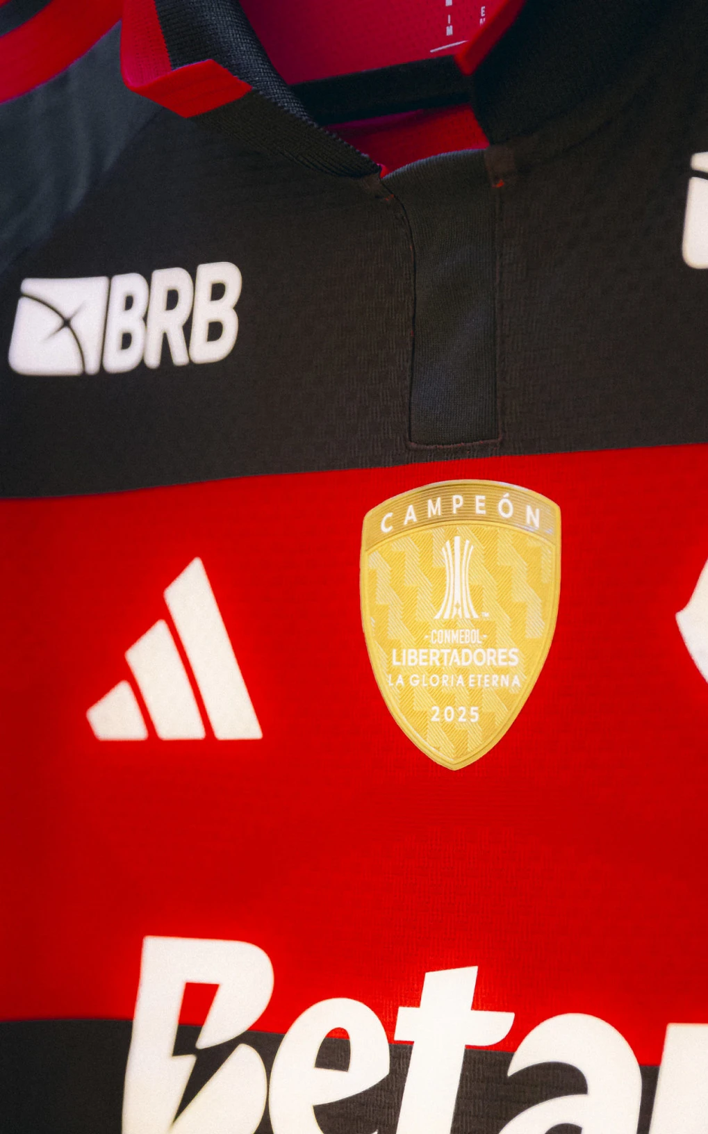 flamengo-renova-parceria-com-brb-até-2027-e-amplia-receita-1