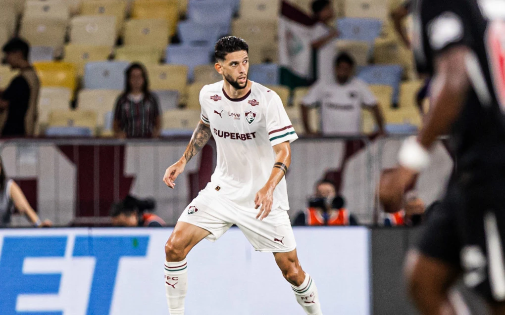 Fluminense sofre com bola aérea e perde clássico para o Vasco por 3 a 2