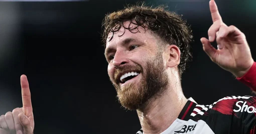 golaço-falha-veja-gol-de-léo-pereira-em-botafogo-x-flamengo-1