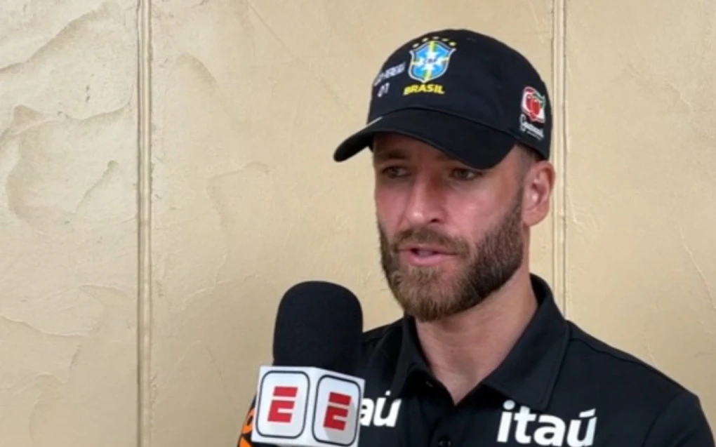 léo-pereira-relembra-conversa-com-marquinhos-após-intercontinental-me-surpreendeu-1