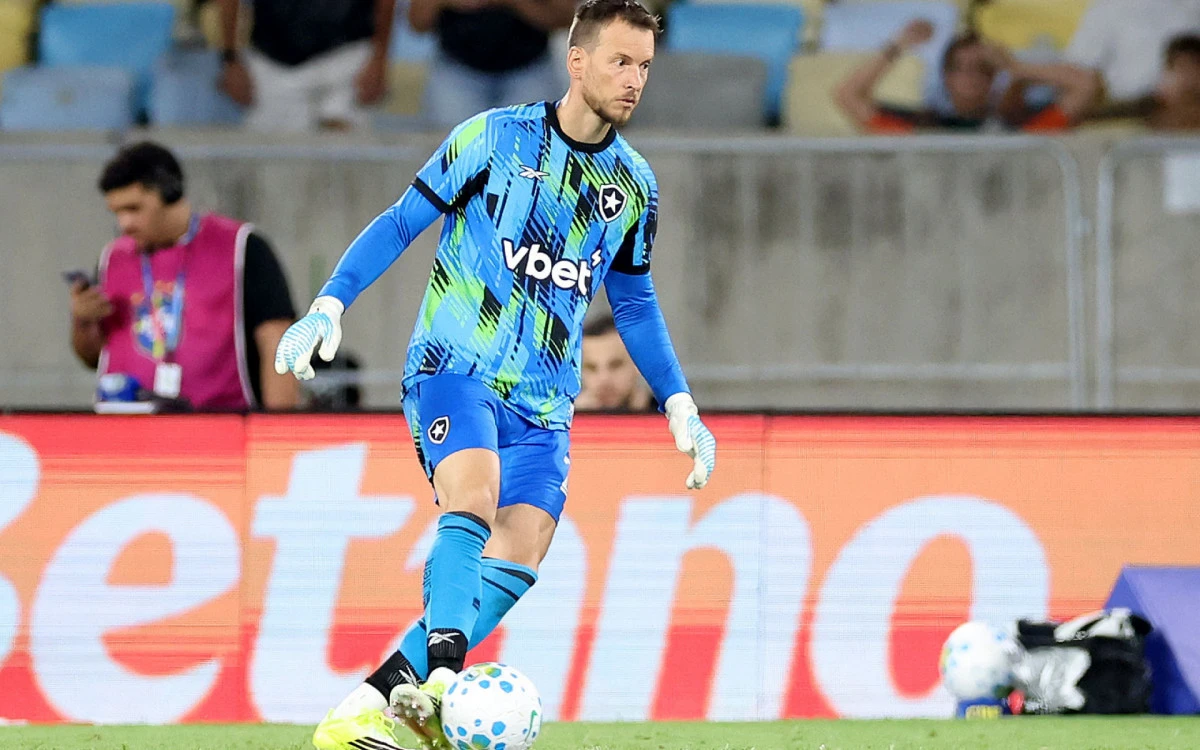 Neto dá aval e espera acordo entre Corinthians e Botafogo por empréstimo