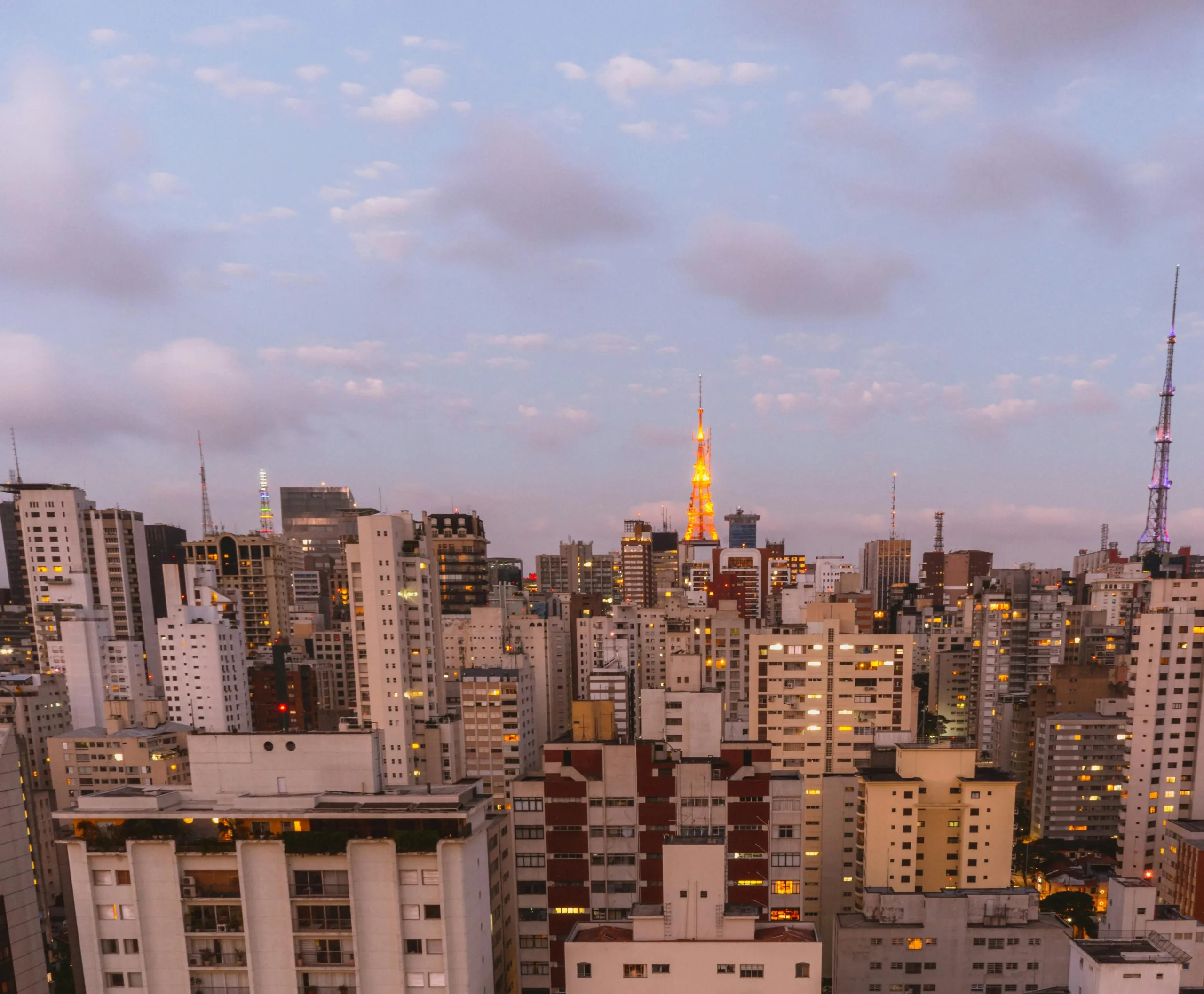 Palmeiras bate São Paulo no Morumbi e amplia liderança do Brasileirão