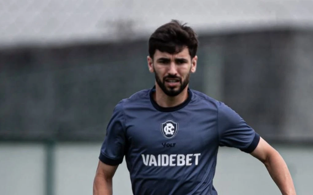 Remo apresenta o centroavante Gabriel Taliari na véspera do duelo com o Flamengo