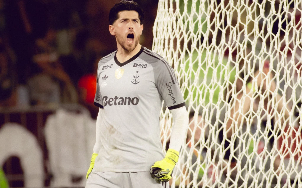 rossi-consolida-fama-de-pegador-de-pênaltis-e-é-herói-do-flamengo-mais-uma-vez-1