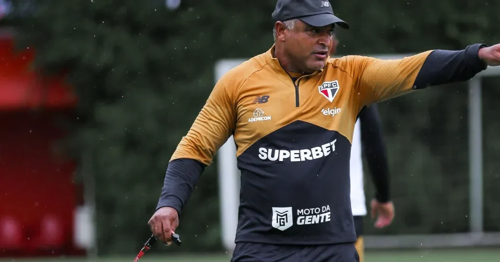 São Paulo tem dois pendurados e dúvida sobre Lucas Moura para duelo com Atlético-MG