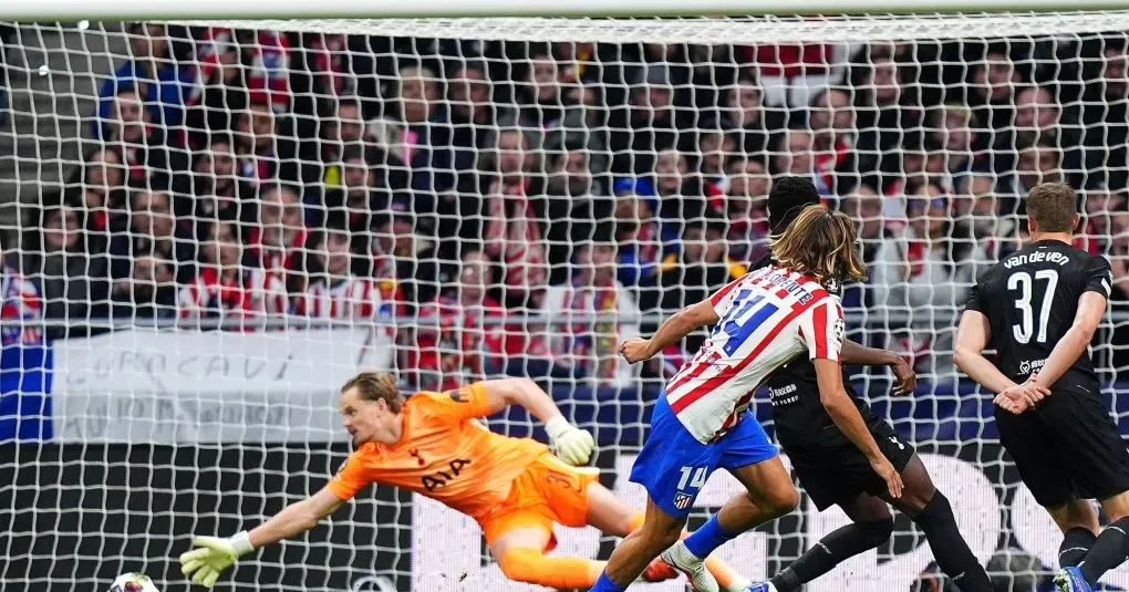 Igor Tudor é criticado por trocar goleiro aos 16 minutos na Champions