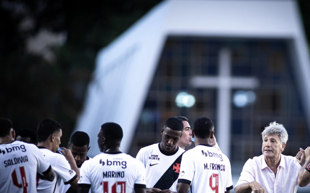 vasco-cresce-ofensivamente-com-renato-mas-ainda-busca-equilíbrio-defensivo-1
