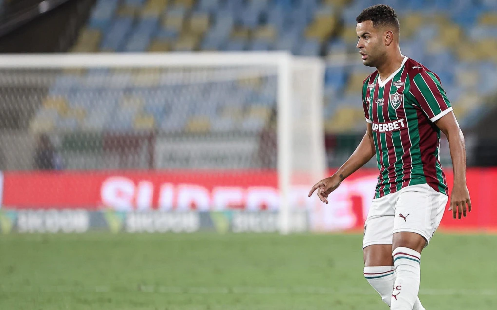 Alisson sai do banco, dá passe para gol e é decisivo na vitória do Fluminense | Fluminense | O Dia