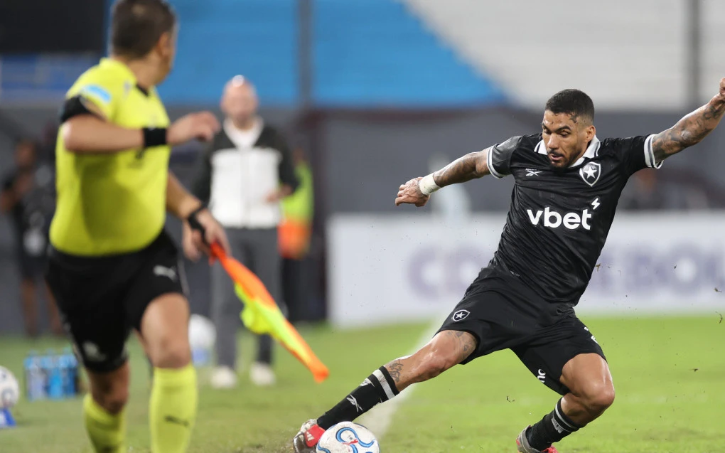 Allan analisa primeiras semanas de Franclim Carvalho no Botafogo: 'Bem tranquilo' | Botafogo | O Dia