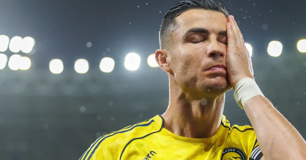 após-elogiar-messi-ídolo-inglês-diz-que-cristiano-ronaldo-deu-unfollow-1