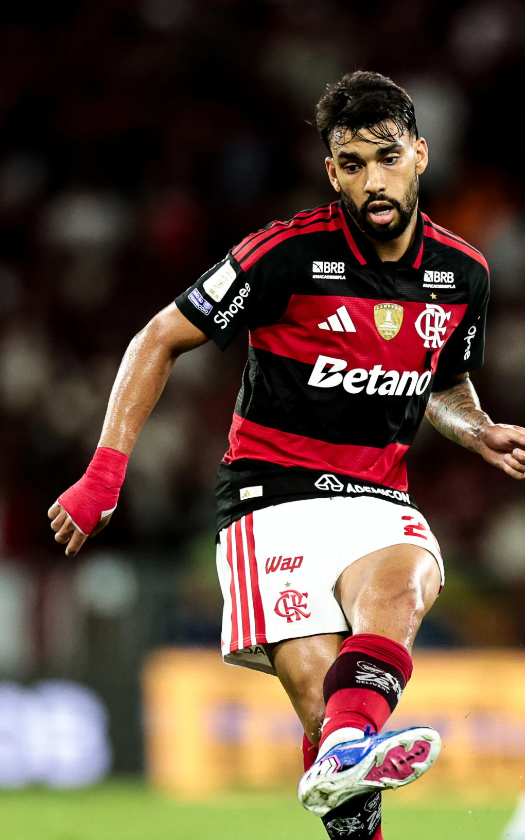 Após vitória do Flamengo, Lucas Paquetá deixa o gramado com dores | Flamengo | O Dia