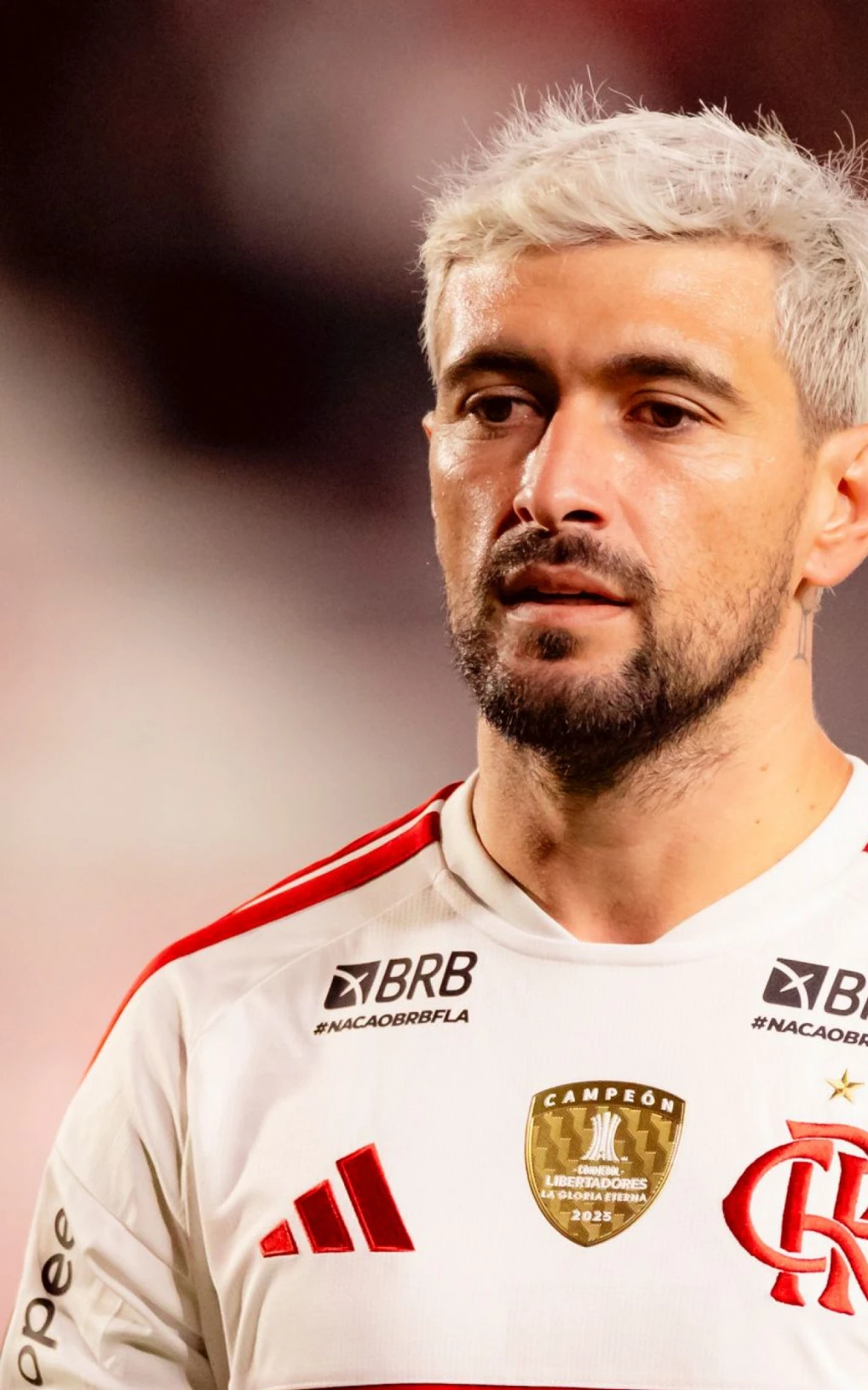 Arrascaeta machuca o ombro, é substituído no primeiro tempo e preocupa Flamengo | Flamengo | O Dia