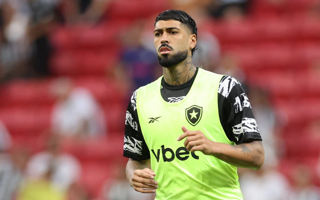 Barboza admite possibilidade de saída do Botafogo; Textor manifesta apoio