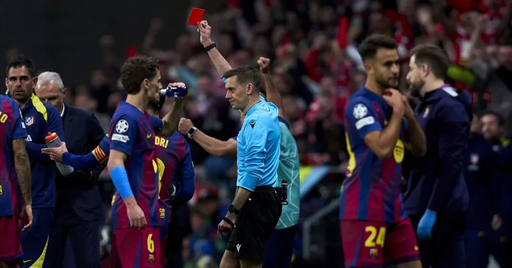 Barcelona protesta na Uefa contra arbitragem após eliminação da Champions | CNN Brasil