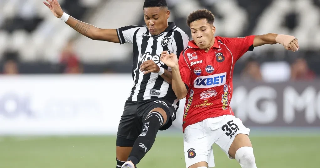 Botafogo busca empate contra o Caracas em estreia na Sul-Americana | CNN Brasil