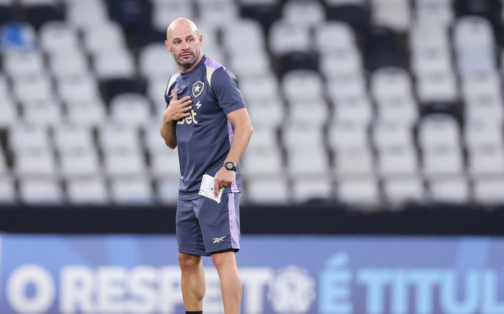 Botafogo divulga relacionados para encarar o Racing, pela Sul-Americana | Botafogo | O Dia