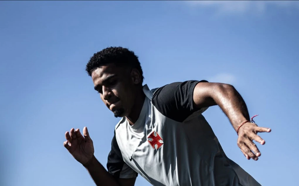 Brenner se recupera de lesão no joelho direita e fica à disposição do Vasco | Vasco | O Dia