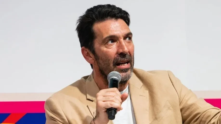 Buffon pede demissão na Federação Italiana após Itália ficar de fora da Copa