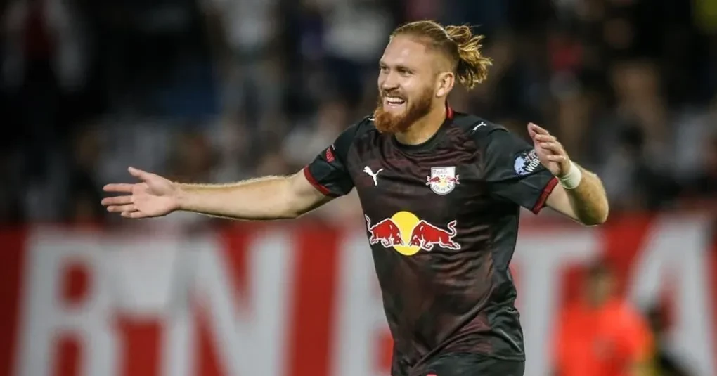 Com hat-trick de Pitta, Bragantino vence o Remo no Brasileirão | CNN Brasil