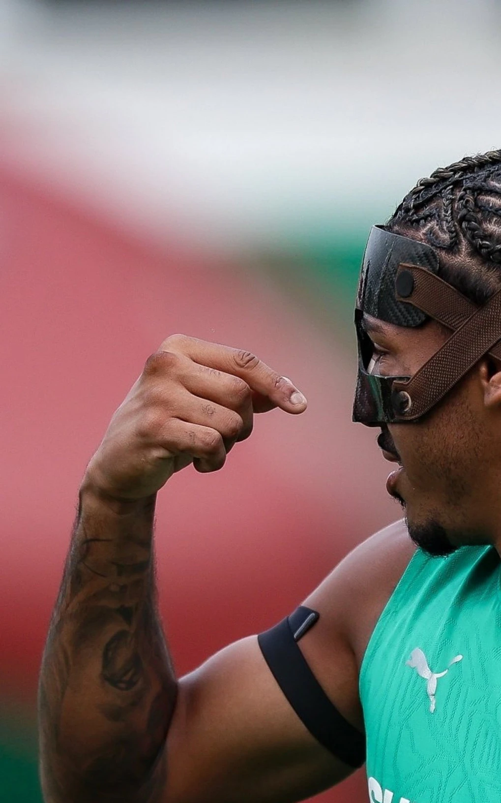 Com pontos no nariz, John Kennedy treina de máscara mas não preocupa para Libertadores | Fluminense | O Dia