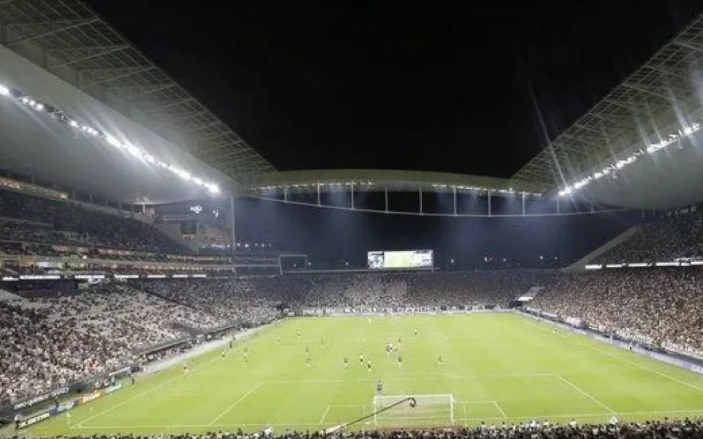 Corinthians inicia venda de ingressos para jogo contra o Vasco apesar de punição
