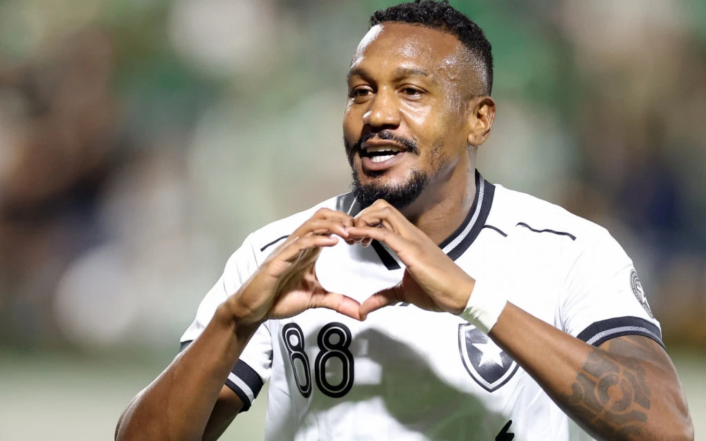 Edenilson exalta o grupo depois de vitória do Botafogo: 'Grande partida' | Botafogo | O Dia