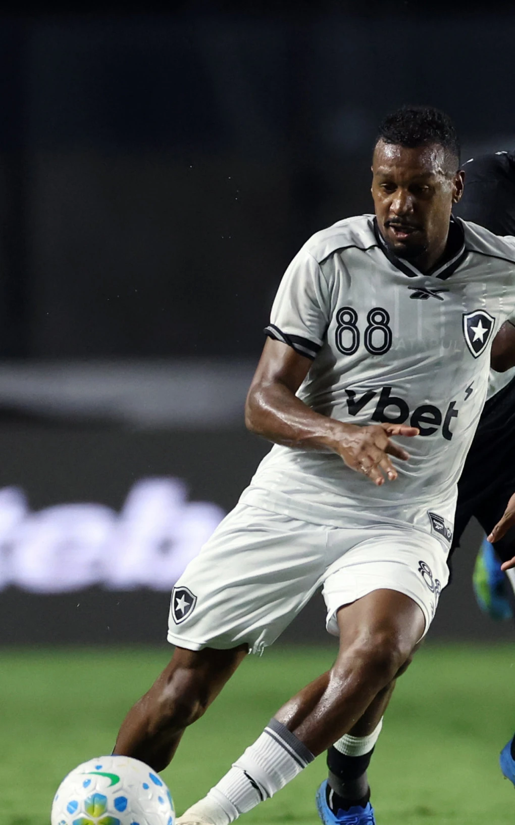 Edenilson não viu gol do Botafogo e revela reação: 'Assistência minha?' | Botafogo | O Dia