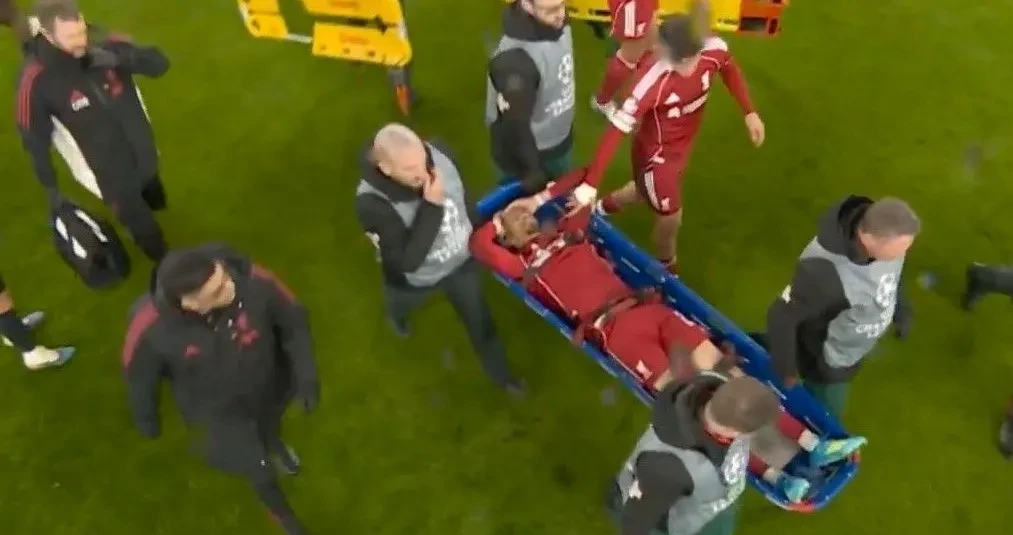 ekitike-sofre-lesão-em-liverpool-x-psg-e-pode-preocupar-frança-para-a-copa-1