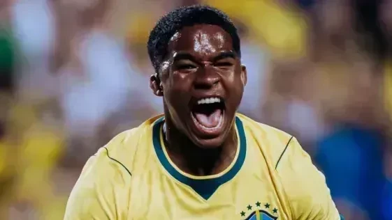 Endrick diz que mensagem da esposa tirou a pressão antes do amistoso Brasil x Croácia