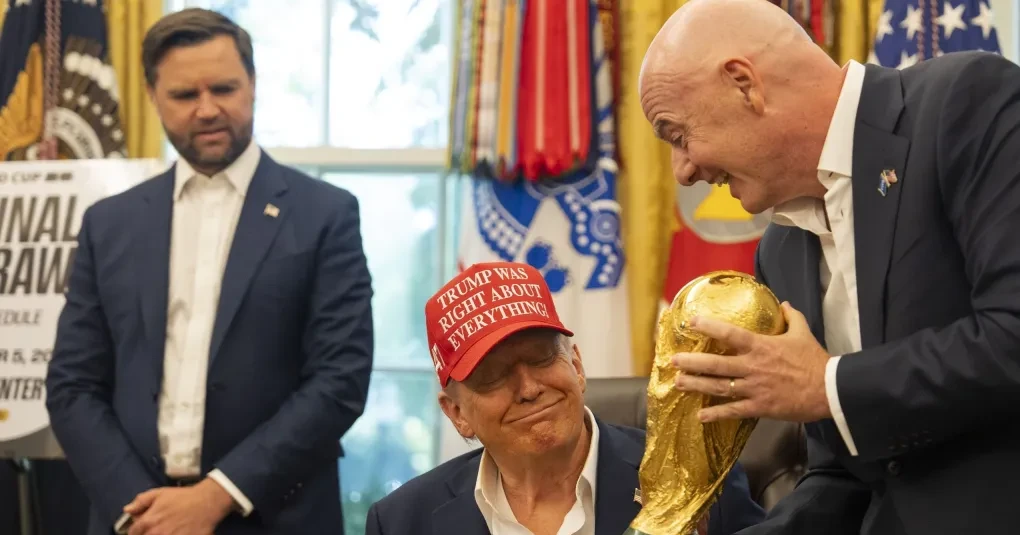 Fifa avalia pedir a Trump pausa em ações do ICE durante a Copa, diz jornal | CNN Brasil