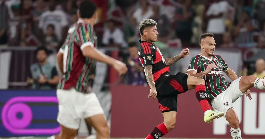 Fluminense e Flamengo fazem clássico de olho na parte de cima do Brasileiro | CNN Brasil