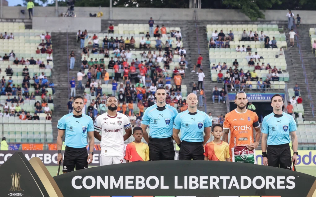 Fluminense reclama de arbitragem na Libertadores: 'É sempre assim' | Fluminense | O Dia