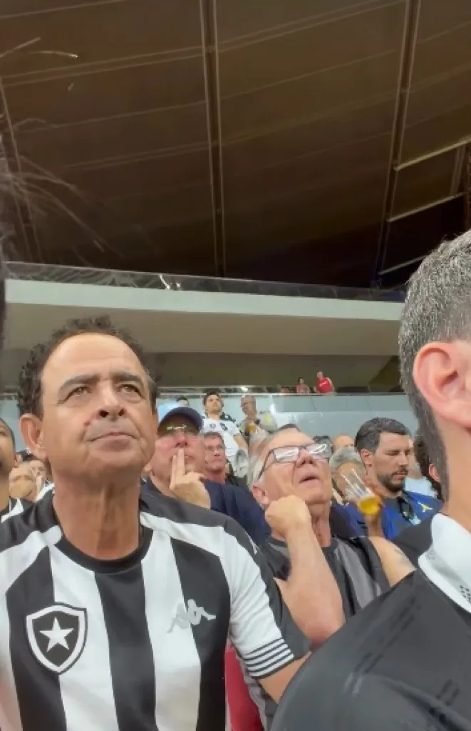 Franclim minimiza presença de John Textor entre torcedores do Botafogo