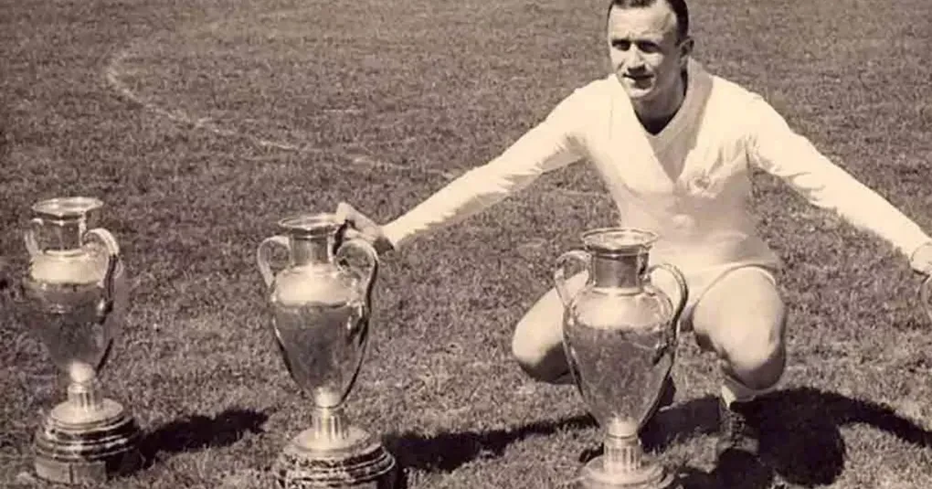 Ídolo do Real Madrid, tetracampeão europeu Santamaría morre aos 96 anos | CNN Brasil