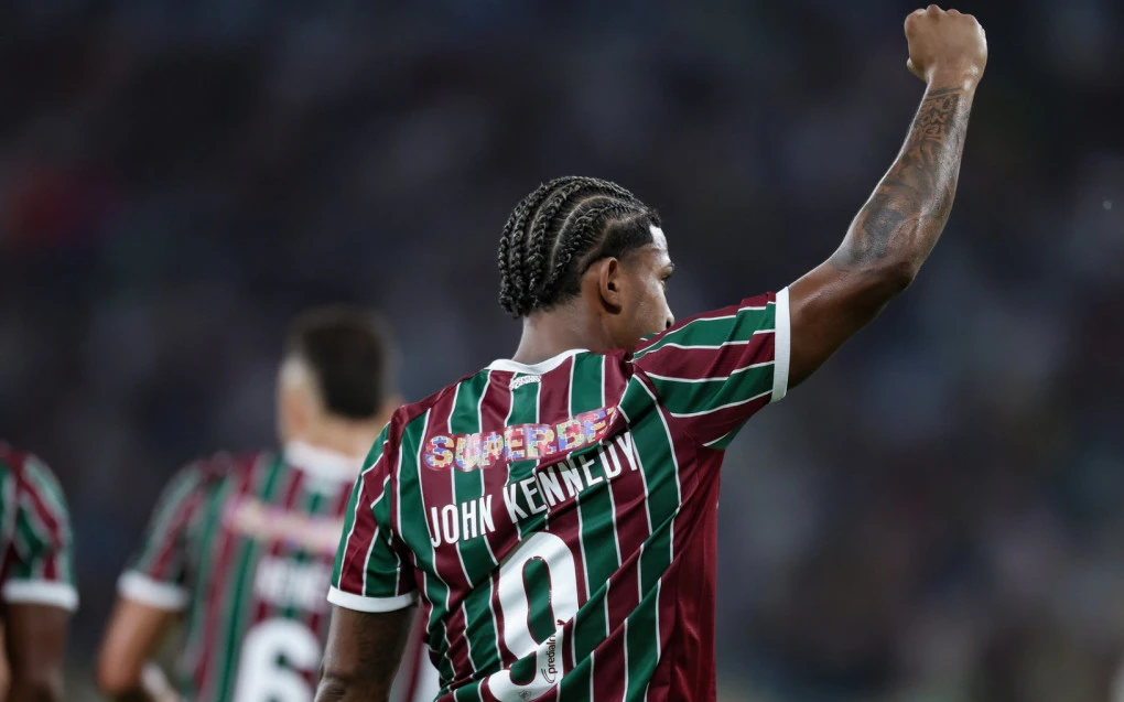 John Kennedy alcança 150 jogos pelo Fluminense e marca em momento especial
