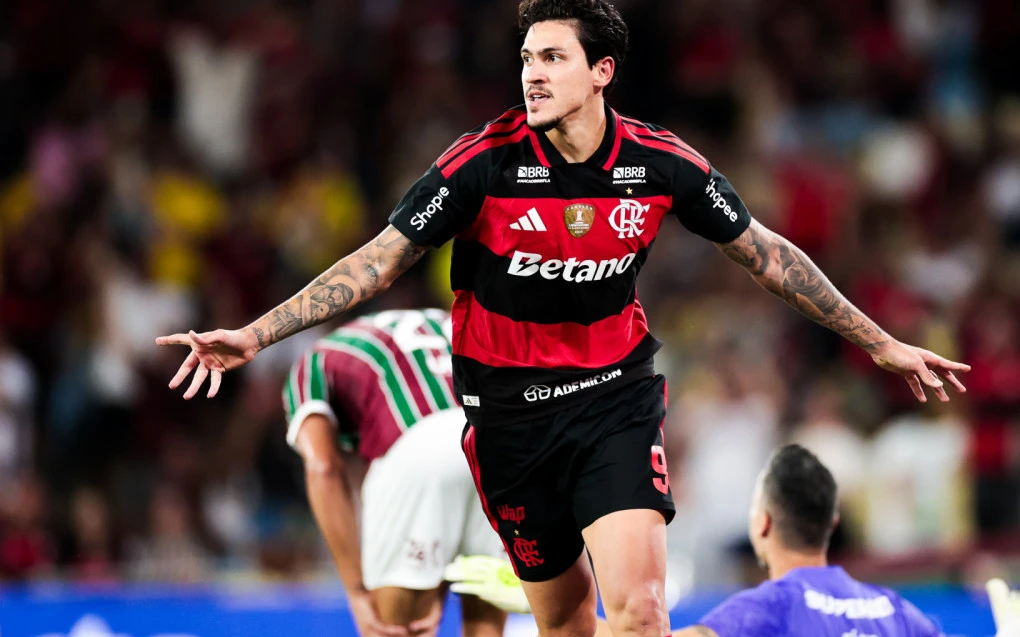 jornal-espanhol-exalta-pedro-do-flamengo-e-vê-disputa-por-camisa-9-aberta-1