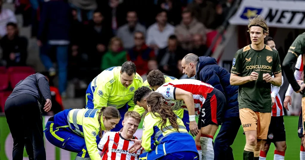 Jerdy Schouten rompe ligamento e desfalca Holanda na Copa do Mundo
